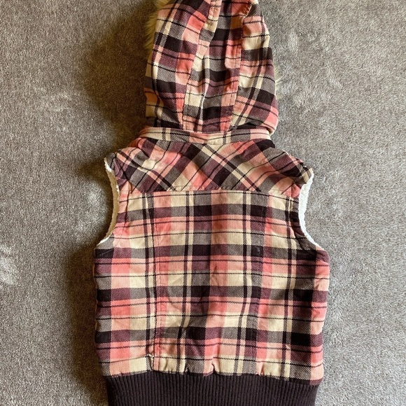 Dollhouse Pink and Brown Faux Fur Hooded Vest. - Picture 5 of 5